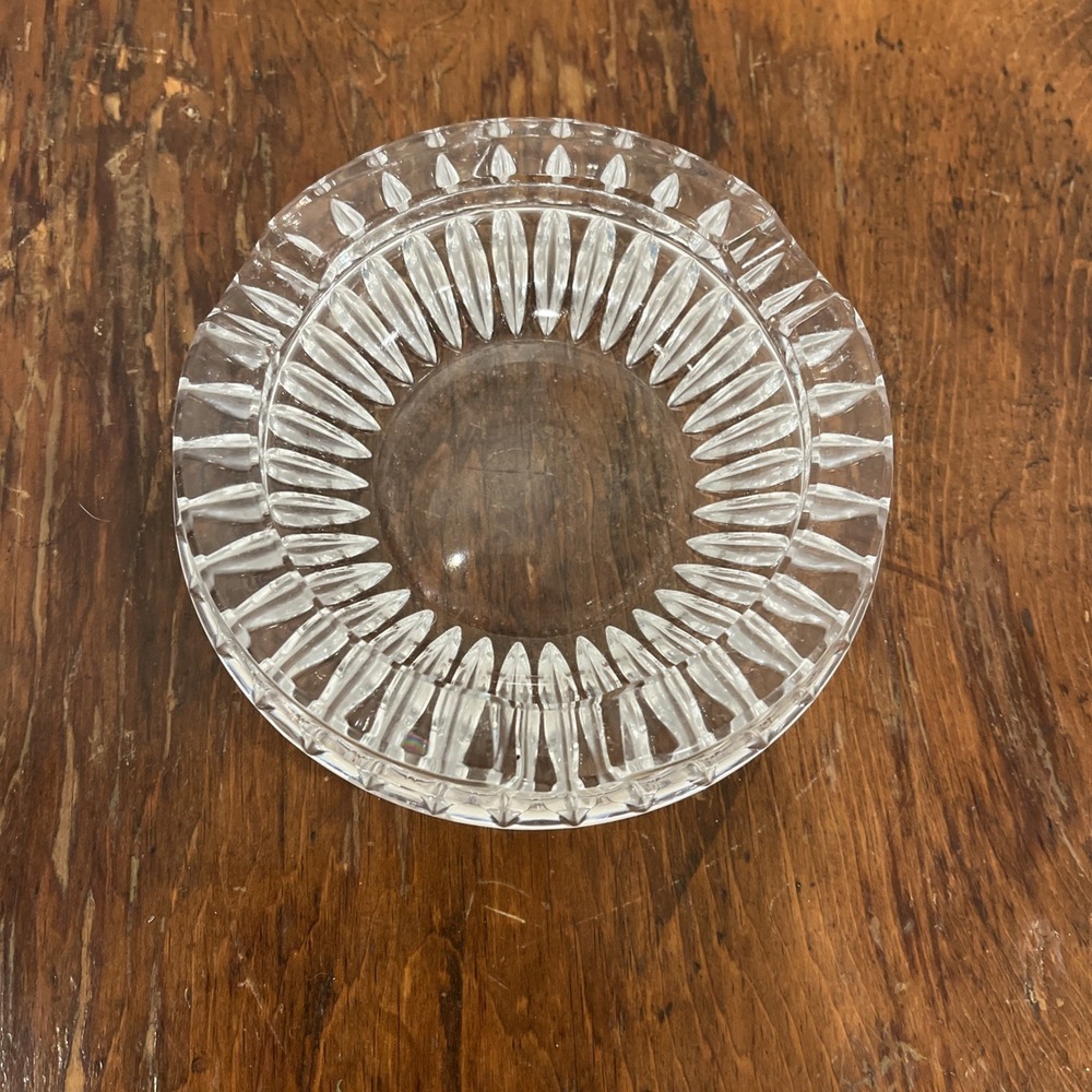 Cigar‎ Ash Tray Heavy Round Clear Glass Unique Design 3 Slots 5-3/4" Outer Diam.